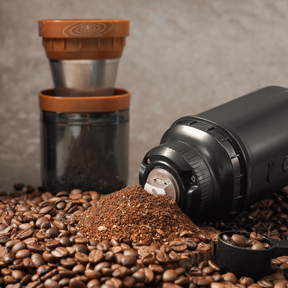 Cafetera Portátil iCafilas Coffee Grinder + Pour Over Dripper - iCafilas